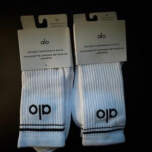 alo Yoga Unisex Throwback Sock White/Black 2 Pair, NWT